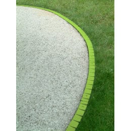 bordure de gazon avec courbe