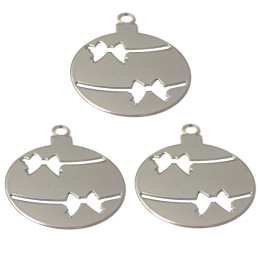 Boules de Noël en métal chromé 8 x 10 cm (les 3)