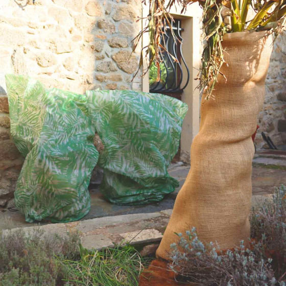 housse d hivernage avec toile de jute