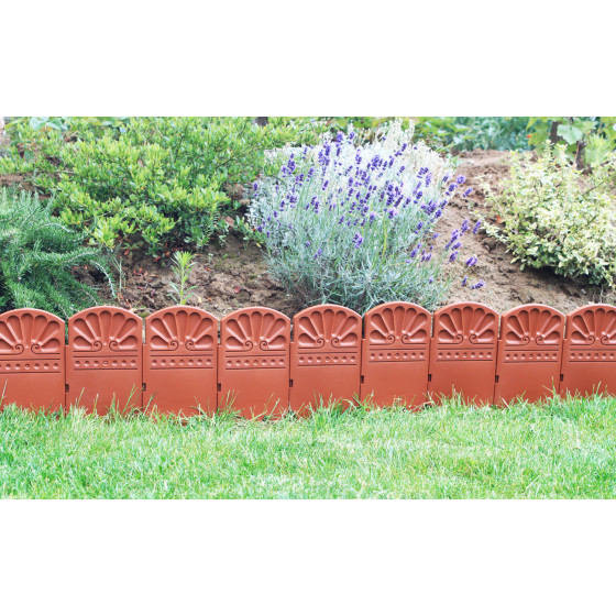 bordure décorative jardin couleur marron