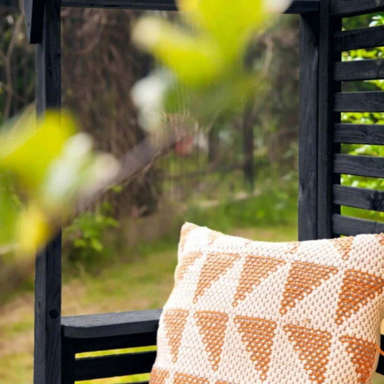 banc avec pergola exterieur avec fenetres