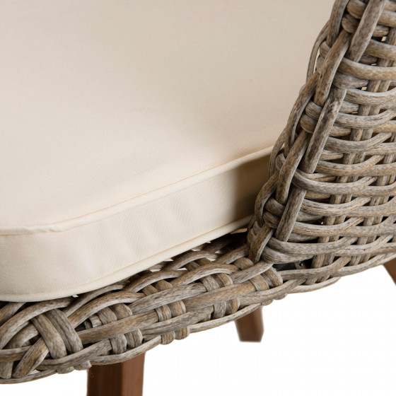 Fauteuil de jardin en rotin synthétique avec coussin écru
