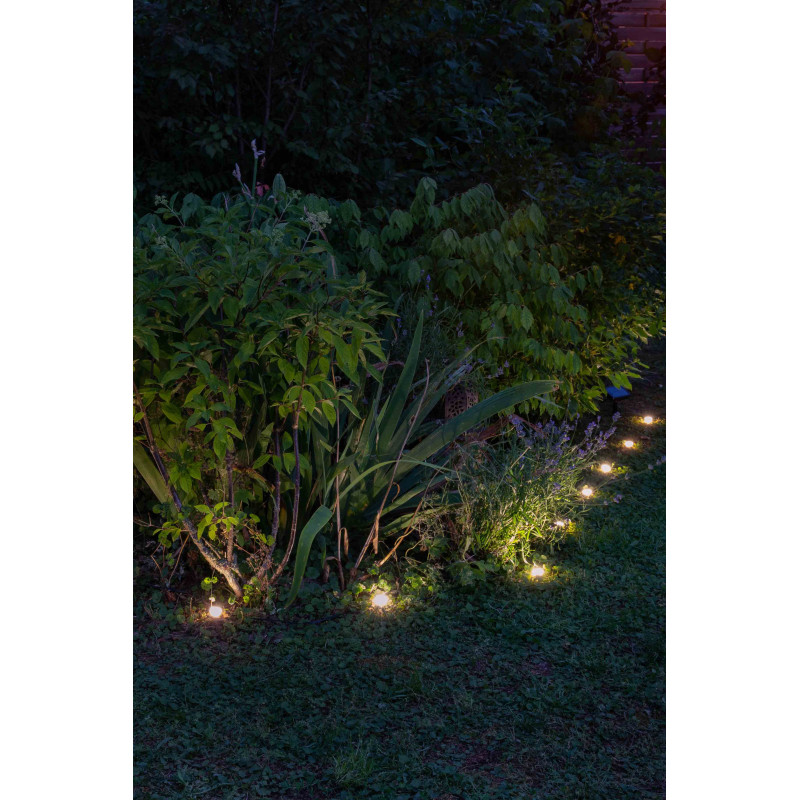 Les guirlandes solaires pour décorer votre jardin – Blog Eclairage Design