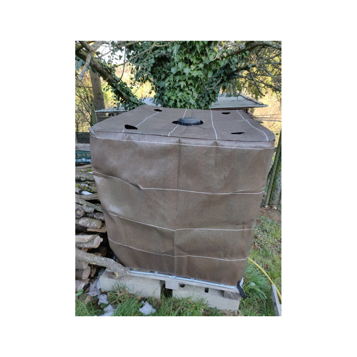 Boxprotec  Housse de protection pour cuve de 1 000 litres en toile PVC.