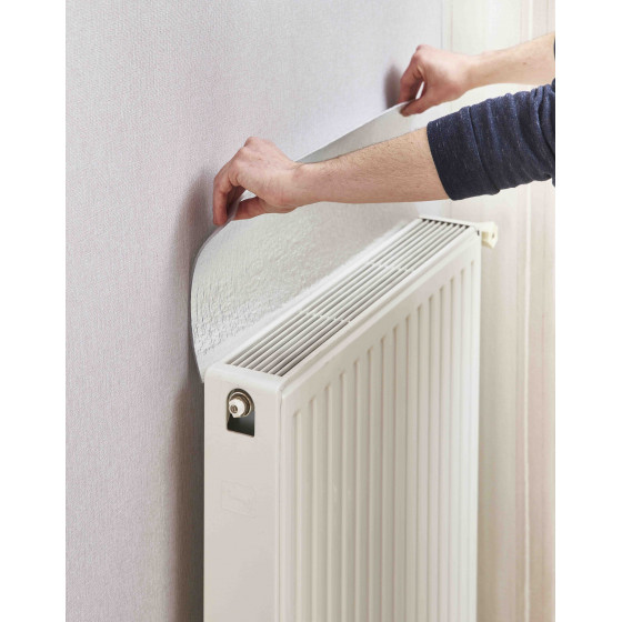 Installation isolant pour radiateur